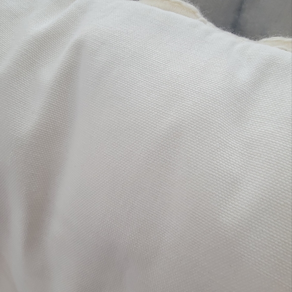 UGG Alicia Accent Pillow In Natural NWT - Picture 3 of 5